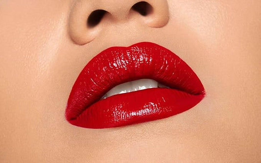 Pupa Milano Vamp! Extreme Colour Lipstick With Plumping Treatment - For Fuller, Defined Lips - Adds Incredible, Deep Color To Lips - Soft Texture Adheres Perfectly - 302 Ruby Red - 0.123 Oz