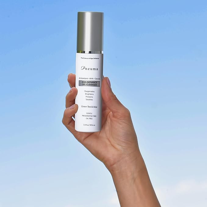 Pneuma Age-Defiance Gel Cleanser with Antioxidant | AHA | Glycolic | Oxygenate, Exfoliate, Protect and Soothes Skin | Gentle Face Cleanser Gel | Green Tea and Aloe