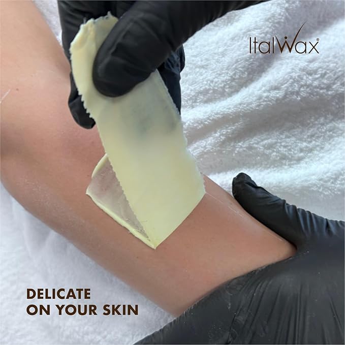 Italwax White Chocolate - 500g / 1.1lb - Hard wax beads for hair removal - Natural formulation ideal for all skin type - Vanilla aroma - Recommended for Bikini Area and Armpits