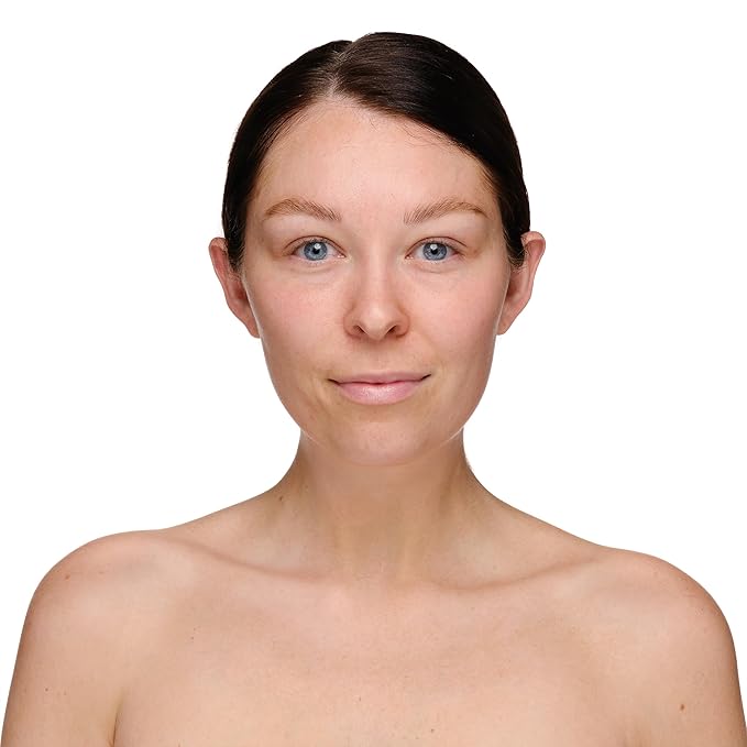 YENSA Super Serum Silk Powder Foundation - Matte Foundation Makeup to Blur and Smooth Pores - Provides a Radiant and More Even Skin Tone for a Natural, Healthy Glow - Medium 1 (0.35 oz)