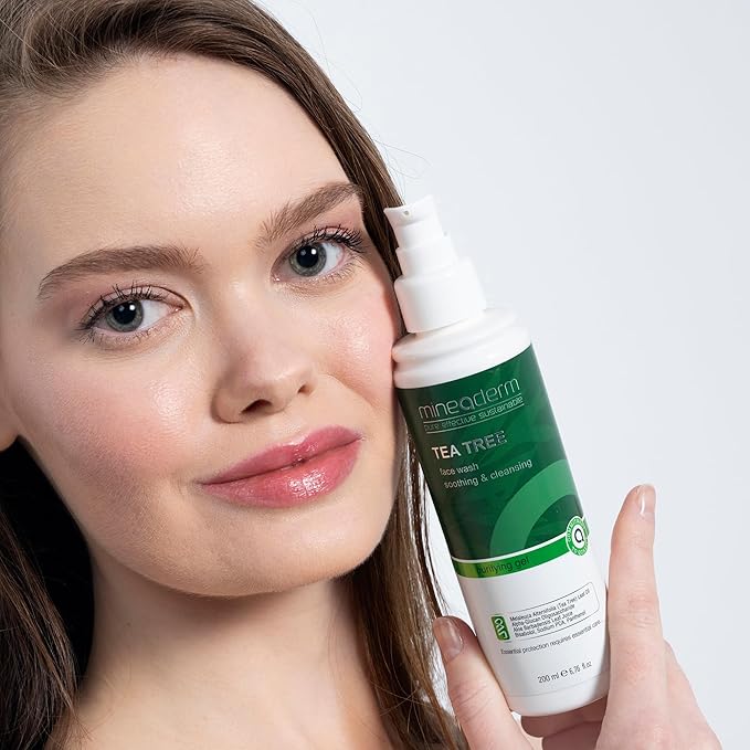 Tea Tree Face Wash for Acne-Prone Skin – Purifying Cleanser with Aloe Vera, Panthenol & Bisabolol – Fights Acne & Controls Oil – Gentle Daily Gel Wash – 200ml
