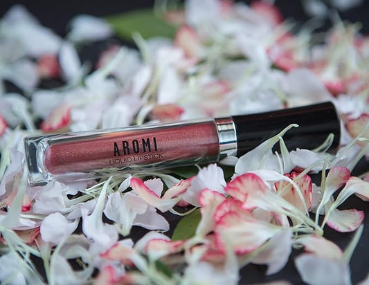 Aromi Copper Metallic Liquid Lipstick, Rosy Bronze Lip Color with Glittery Finish, Long-lasting Makeup, Vegan and Cruelty-free, Handmade (Copper Bliss)