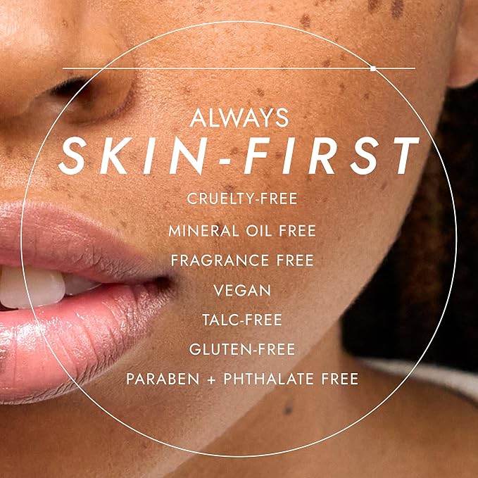 COVER FX Pressed Mineral Foundation - Shade R1 - Weightless Powder Foundation - Buildable Light to Full Coverage - Matte Finish - All Skin Types