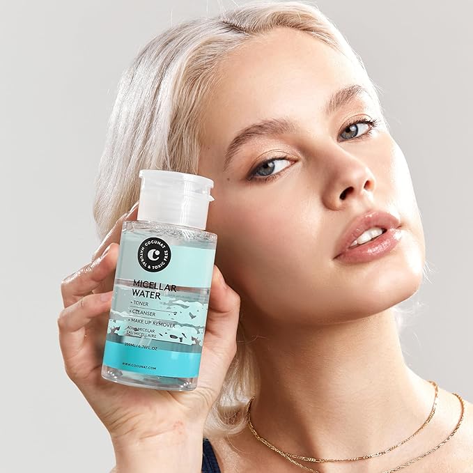 COCUNAT | Micellar Water 3-in-1 | Cleans, Tones and Removes Make-Up | Made with Aloe Vera & Lavender | All Skin Types | Silicone-Free & Paraben-Free | 200 ml
