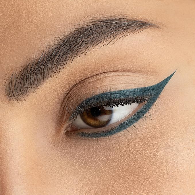 Radiant Professional Waterproof Eyeliner Pencil - Eyeliner Waterproof Smudge Proof for Woman - Long Lasting Under Eye Pencil for Smoky Eye - Soft Waterline Eye liner Smudger Tool, Green (21)